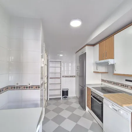 Kosta Homes - House With Sea View And Game Tatil Evi Benalmádena