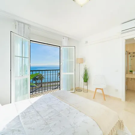 Σπίτι διακοπών Kosta Homes - House With Sea View And Game Benalmádena